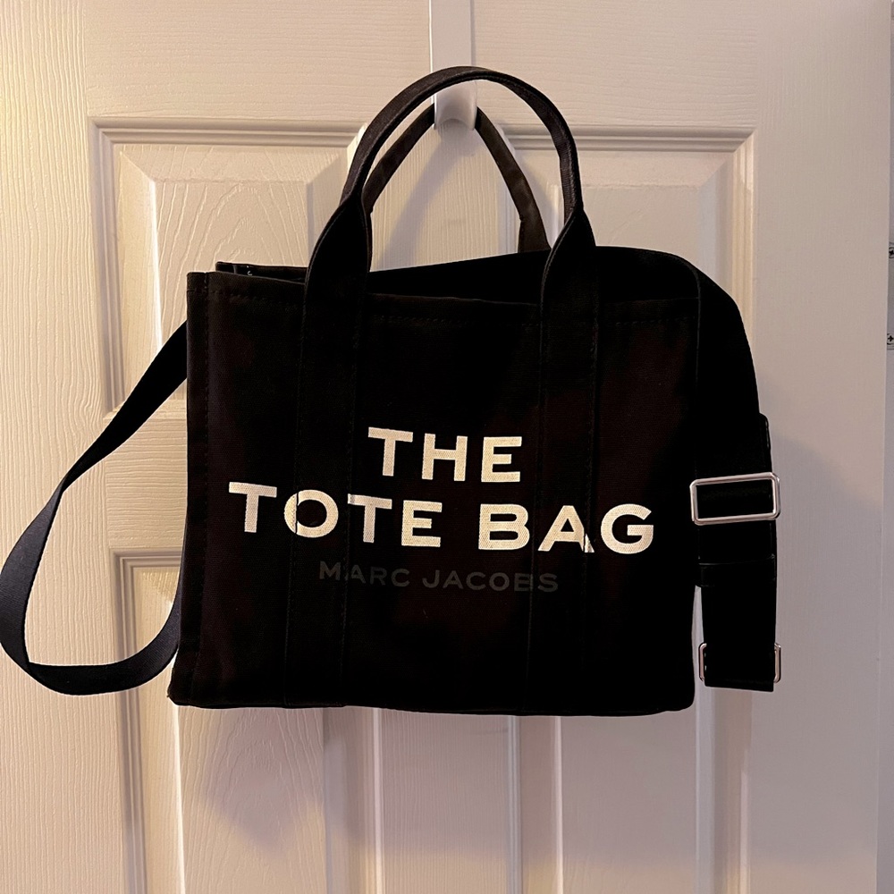 Marc Jacob, The Small Traveler Tote Bag.